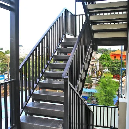 Reddoorz Plus At Pelita Guest House Balikpapan-3